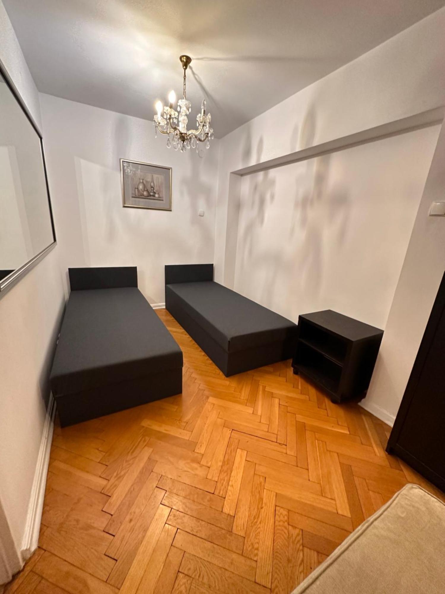 Central Charm Nowiniarska Варшава Екстериор снимка